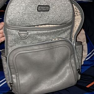 Itzy Ritzy Grey Diaper Bag